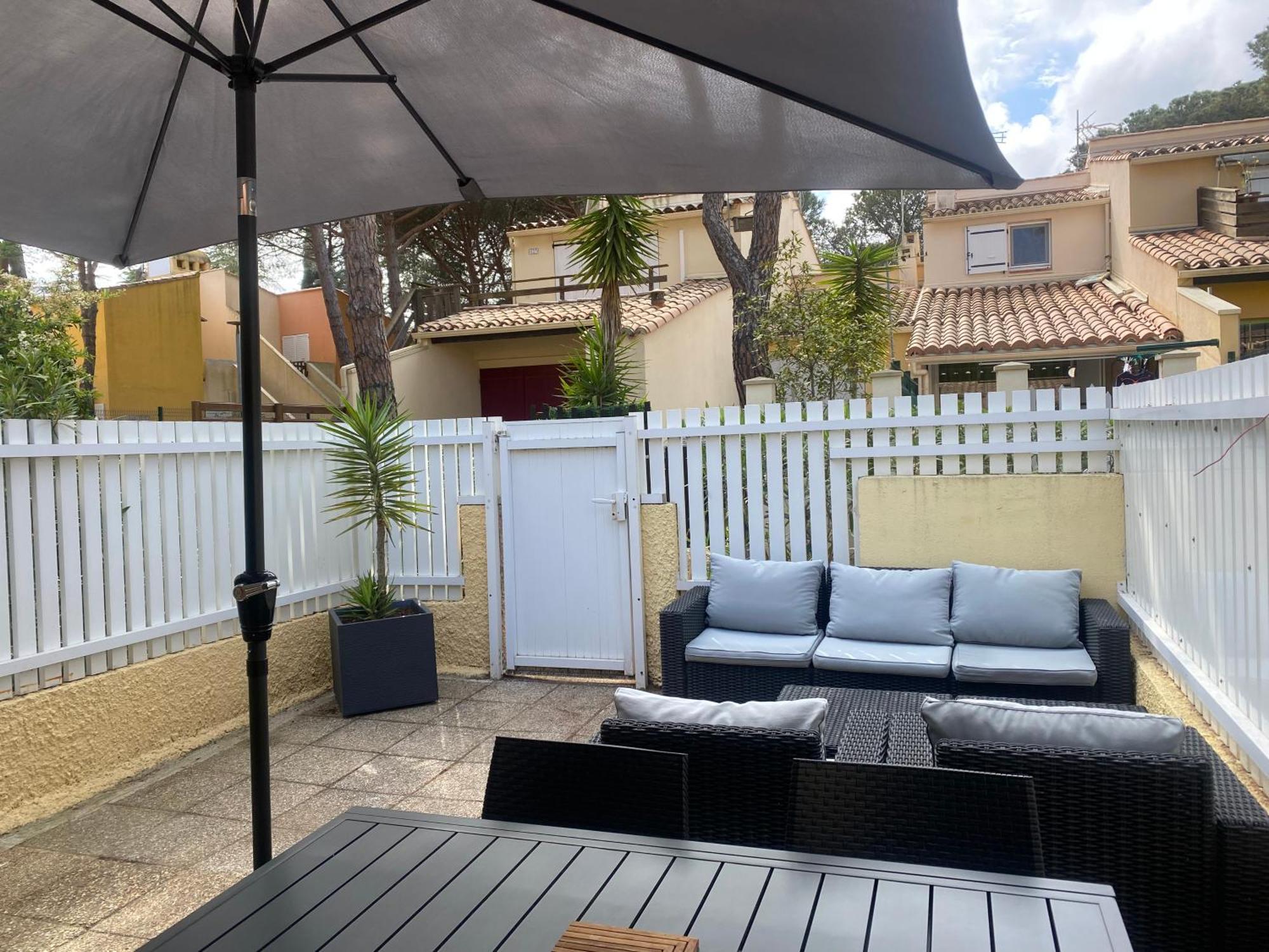 Villa Pinede - Proche Naturiste Agde Exterior photo